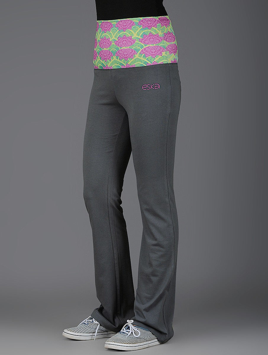 Arrow Print Rollover Yoga Pants - Eska Fashion